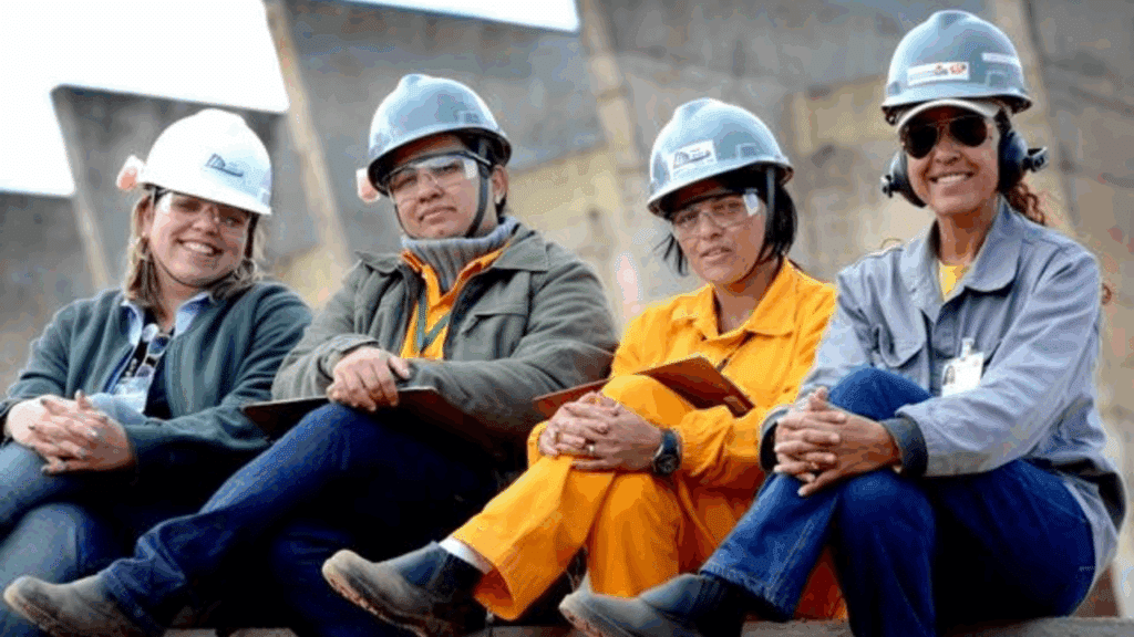 mulheres na construção civil imagem topo