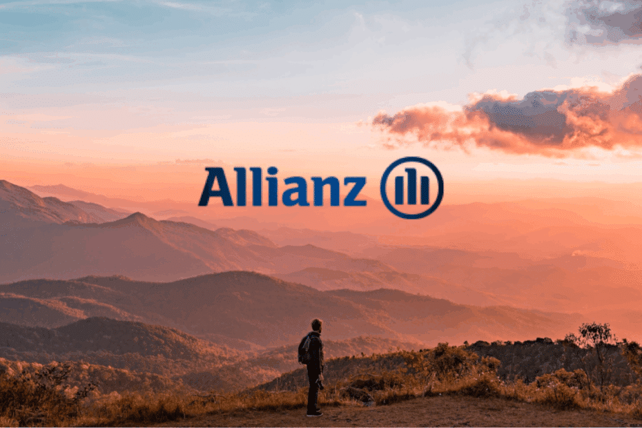 imagem contém paisagem, um viajante ao centro e a logomarca da empresa de seguro viagem allianz
